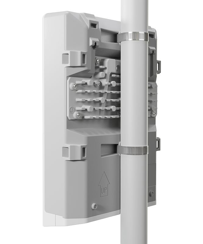 MIKROTIK NETPOWER 16P 16 GIGABIT POE-OUT PORTS AND 2 SFP+, PSU IS NOT INCLUDED - Image 2